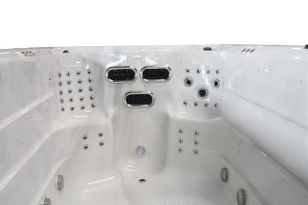 10ft Walk In Swim Spa - Image 10
